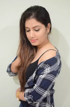 Call Girl Chahat Chanakyapuri Low Price