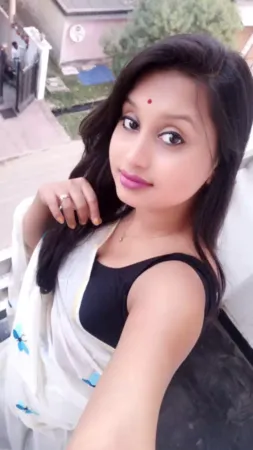 Myself Roshni Singh Vip Call Girls Service Available